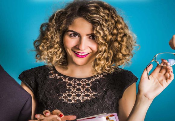 La franco-tunisienne Sabrine Zayani trace son chemin dans le monde de l’humour francophone