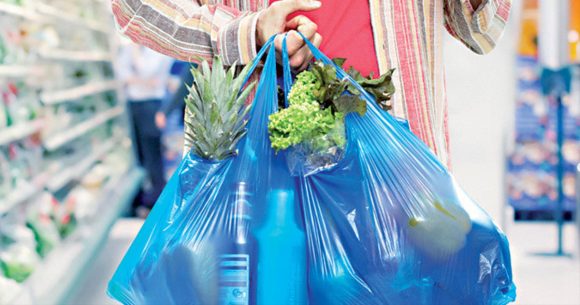 Tunisie | L’interminable bataille contre l’usage des sacs en plastique  