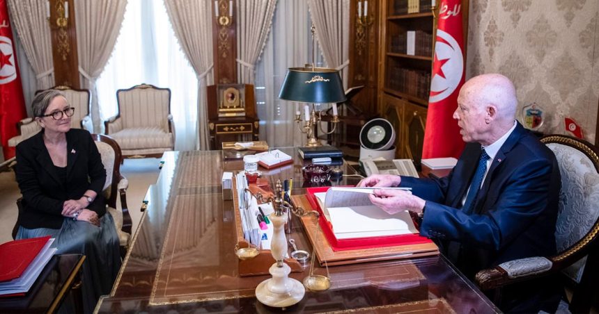 Le rapport d’audit sur les prêts et dons accordés à la Tunisie, au cœur d’une rencontre entre Saïed et Bouden