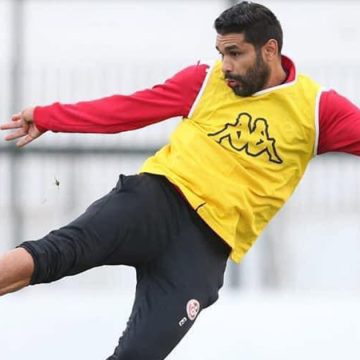 Football : L’international tunisien Bilel Ifa s’engage avec le Koweït SC