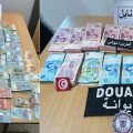 Tunisie : La garde douanière saisit de l’argent en dinars et en devises de source inconnue
