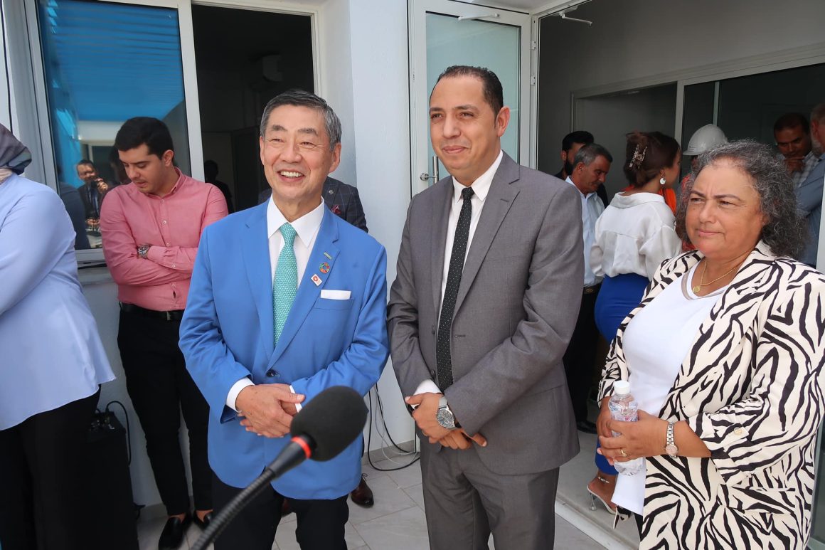 Étagère En Cristal Avec Miroir Pour Produits Cosmétiques à Djibouti