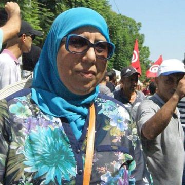 Yamina Zoghlami appelle la présidence à publier le rapport d’audit sur les prêts et dons accordés à la Tunisie