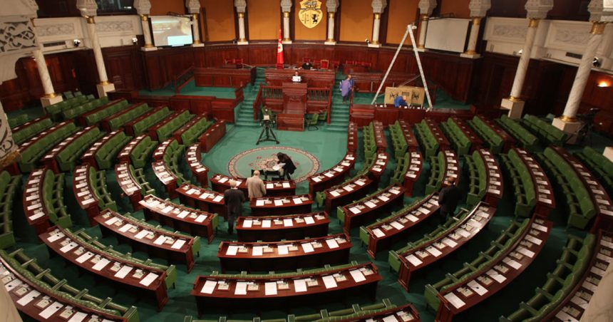 Tunisie : moins de députés, mais serait-ce mieux ?