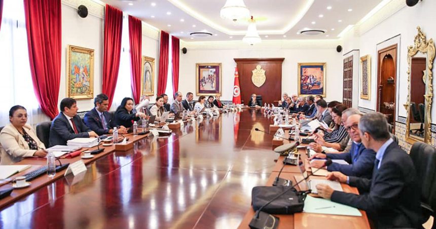 Tunisie : des ministres qui savent tout, mais ne font rien !