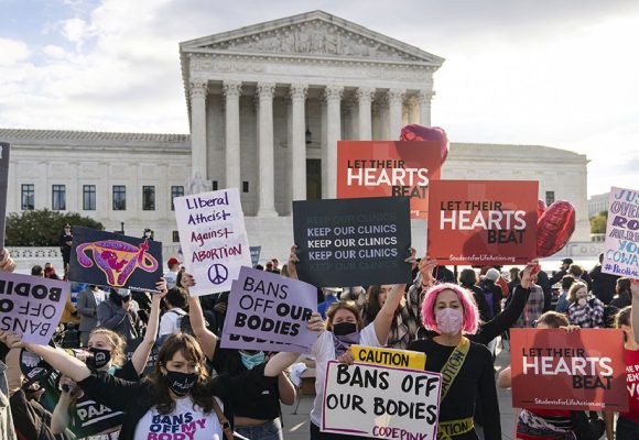 Le droit à l’avortement est menacé, y compris aux Etats-Unis