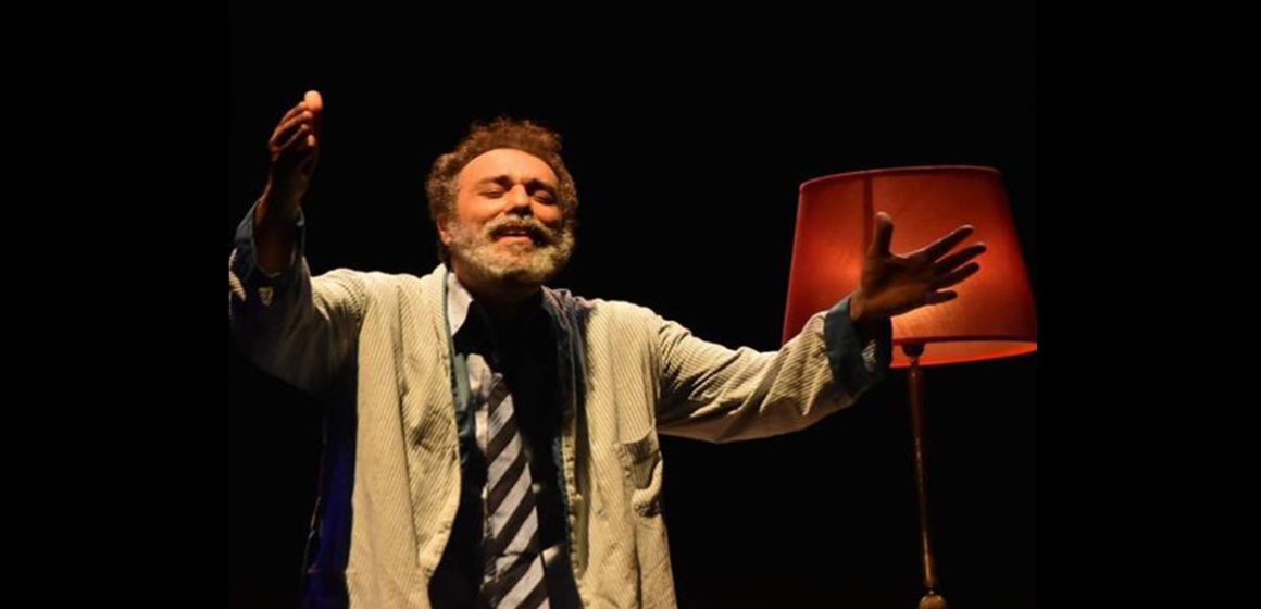 Théâtre tunisien : Khaled Houissa de retour sur les planches avec le monodrame « Le 4ème pouvoir »