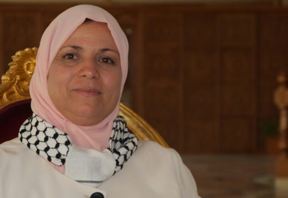 Privée de son passeport, l’ancienne députée Latifa Habbechi réclame son «droit de voyager pour traiter une tumeur»