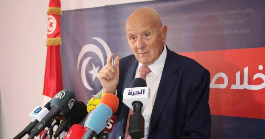Ahmed Nejib Chebbi réclame «la libération immédiate de tous les détenus politiques»