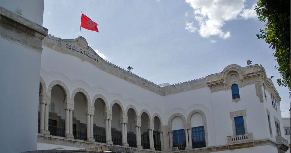 Tunis │ Sept ans de prison pour un époux qui a mis le feu au domicile familial  