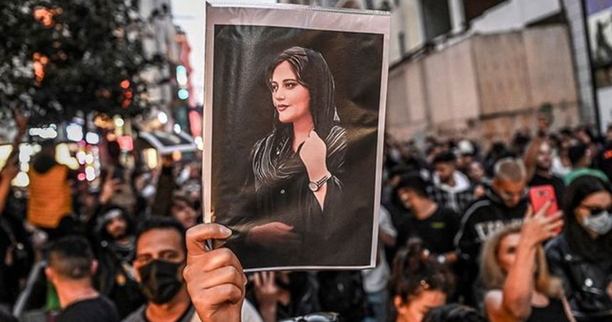 Iran : le hijab, un instrument de contrôle politique