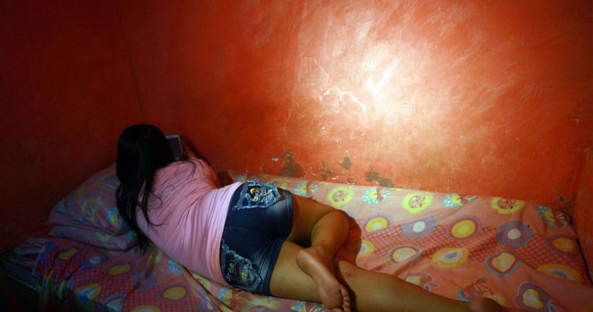 Tunisie : les travailleuses du sexe espèrent la réouverture des bordels