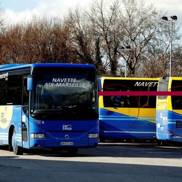 France : un chauffeur de bus force ses passagers à écouter des versets du Coran