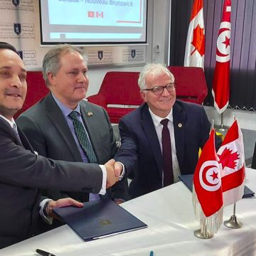 Partenariat entre l’Université Européenne et celle de Moncton en présence du représentant du 1er Ministre Canadien et du ministre de la Francophonie