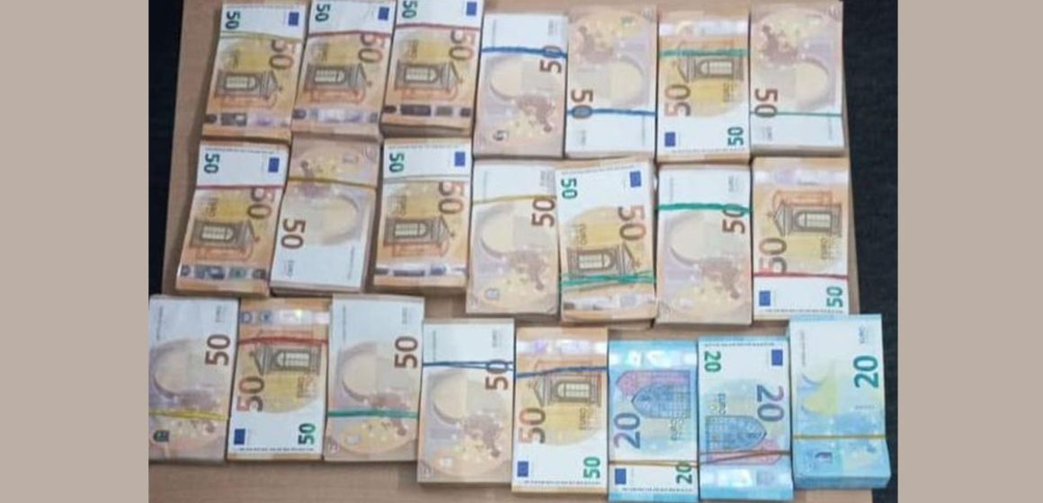 Tunisie-Trafic de devises : 100.000 euros saisis dans une voiture à Ben Guerdane