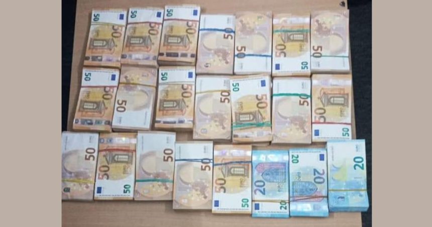 Tunisie-Trafic de devises : 100.000 euros saisis dans une voiture à Ben Guerdane