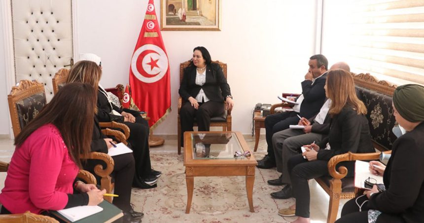 Tunisie : Le courage et la détermination d’une mère qui a perdu la vue des suites de violences conjugales