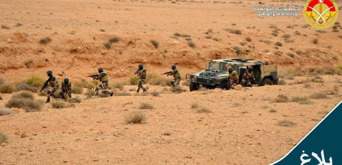 Tunisie : 199 fusils saisis par une patrouille de l’armée dans une zone tampon
