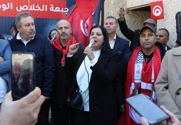 Le FSN appelle les Tunisiens à manifester «contre le coup d’Etat», samedi 10 décembre à Tunis