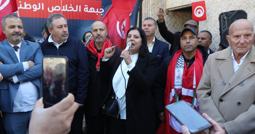 Le FSN appelle les Tunisiens à manifester «contre le coup d’Etat», samedi 10 décembre à Tunis