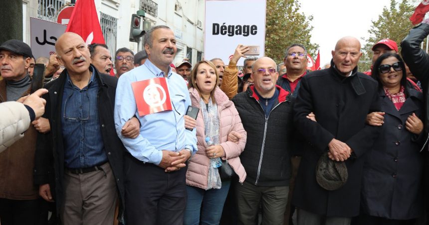 Ahmed Néjib Chebbi pour un nouveau gouvernement «afin de sauver la Tunisie»
