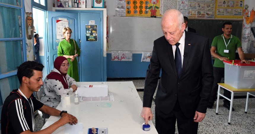 La restauration de la démocratie au centre des élections en Tunisie
