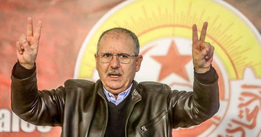 Tunisie : l’UGTT fourbit ses armes, mais évite la confrontation  