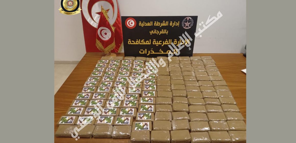 La Marsa : Saisie de 135 plaquettes de cannabis; deux étrangers et un Tunisien arrêtés