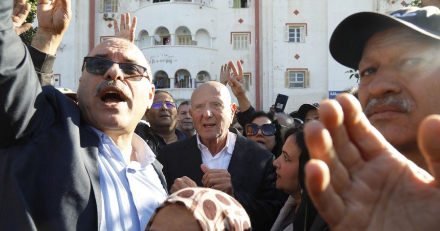 Tunisie : Le déshonneur des agresseurs de Ahmed Nejib Chebbi