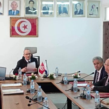 Signature d’une convention pour encourager les Tunisiens résidant à l’étranger à investir en Tunisie