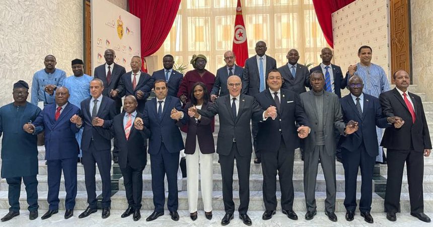 Message du ministre des Affaires étrangères «à tous nos frères africains présents sur le sol tunisien»