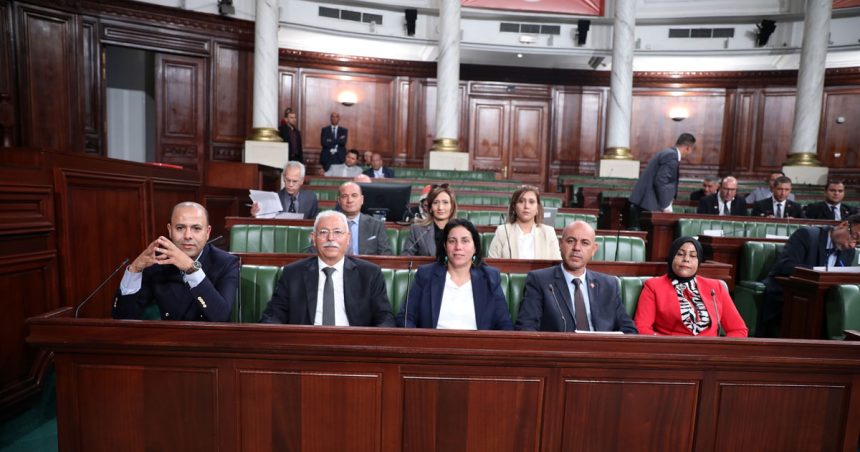 Un nouveau parlement tunisien dépouillé de ses pouvoirs