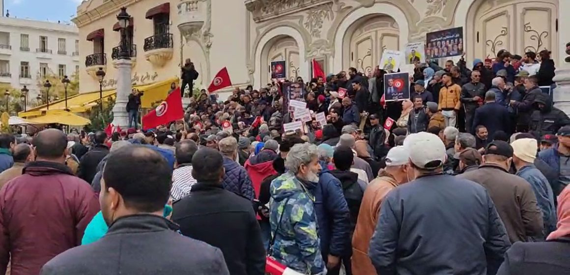 Tunisie : Chebbi dénonce la «politique chaotique» suivie par le président Saïed