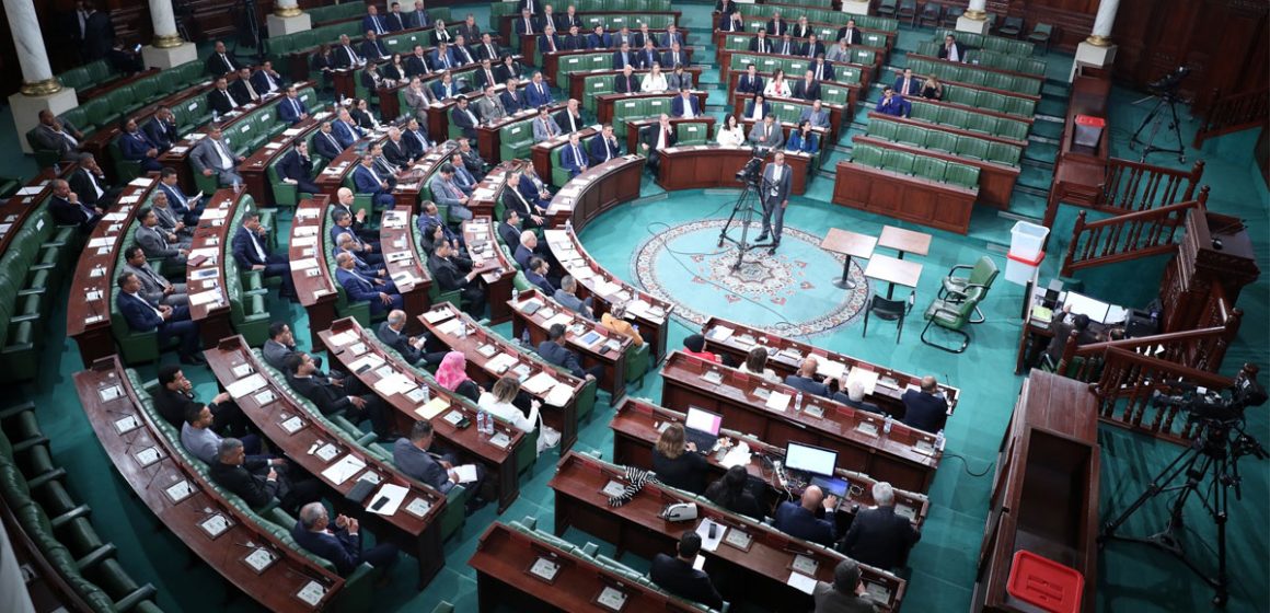 Le parlement tunisien veut accélérer l’adoption d’une loi criminalisant la normalisation avec Israël