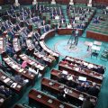 Le parlement tunisien veut accélérer l’adoption d’une loi criminalisant la normalisation avec Israël
