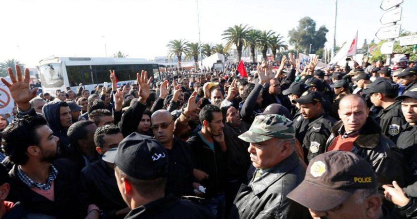 Plus que d’endettement, la Tunisie a besoin de vraies réformes