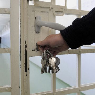 Tunis : prison à perpétuité pour un jeune violeur
