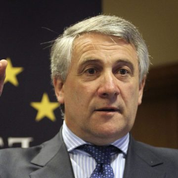 Tajani : «L’Italie a besoin de main d’œuvre mais elle se concentre sur la migration régulière»