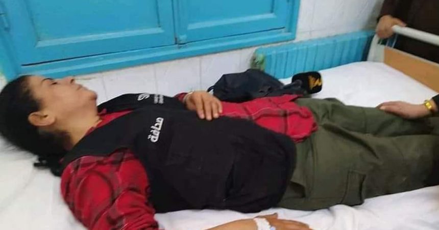 Le SNJT dénonce l’agression d’une journaliste par deux policiers à Gafsa