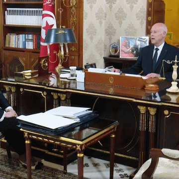 Tunisie : le président Saïed est-il saboté par l’administration publique ?