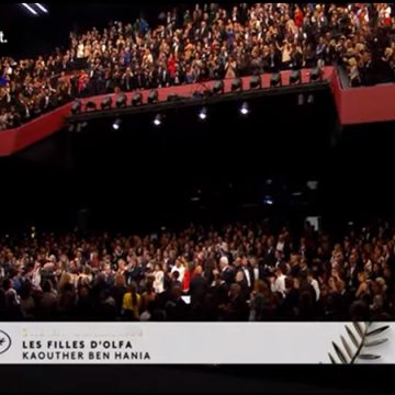 Standing ovation pour le film tunisien « Les filles d’Olfa » en lice pour la palme d’or à Cannes (Vidéo)