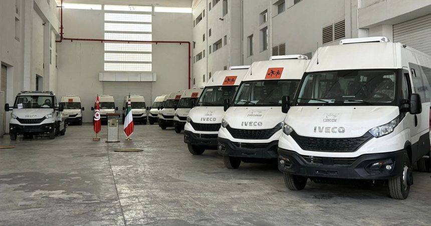 Don italien de 95 minibus scolaires à la Tunisie