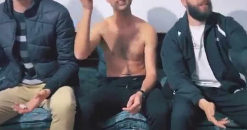 Tunisie : Mobilisation pour les deux étudiants en détention à cause d’une… chanson satirique !