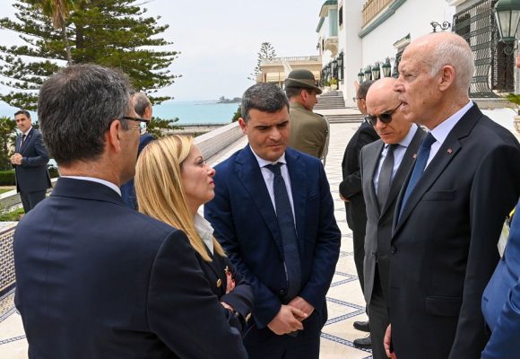 Tunisie : un mirage appelé Giorgia Meloni