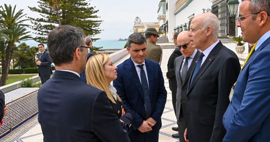 Tunisie : un mirage appelé Giorgia Meloni