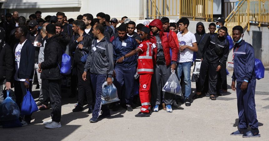 Arrivée de 18 bateaux de migrants à Lampedusa vendredi , dont un de Mahdia
