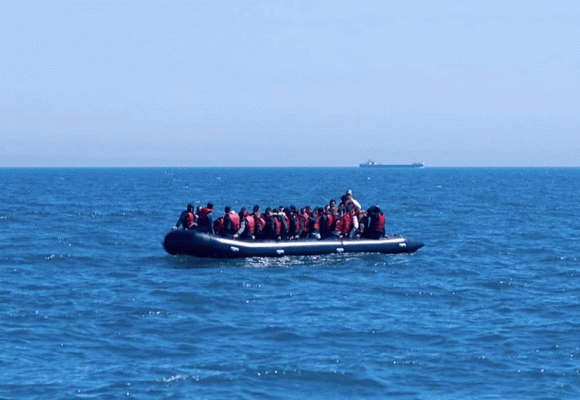 La Tunisie s’endette pour… protéger l’Europe des flux migratoires !  