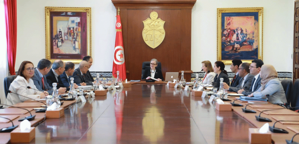 Tunisie : en pleine crise de carburant, le ministre de l’Energie aux abonnés absents