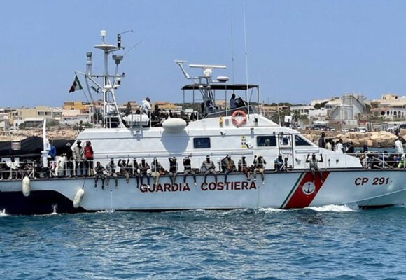 Lampedusa : arrivée à l’aube de 8 barques parties de Sfax