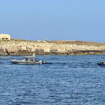 Quatre pêcheurs tunisiens arrêtés en Italie, accusés de piraterie maritime